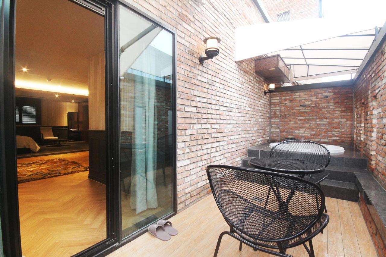 Brown Dot Hotel Seomyeon Busan Exterior photo